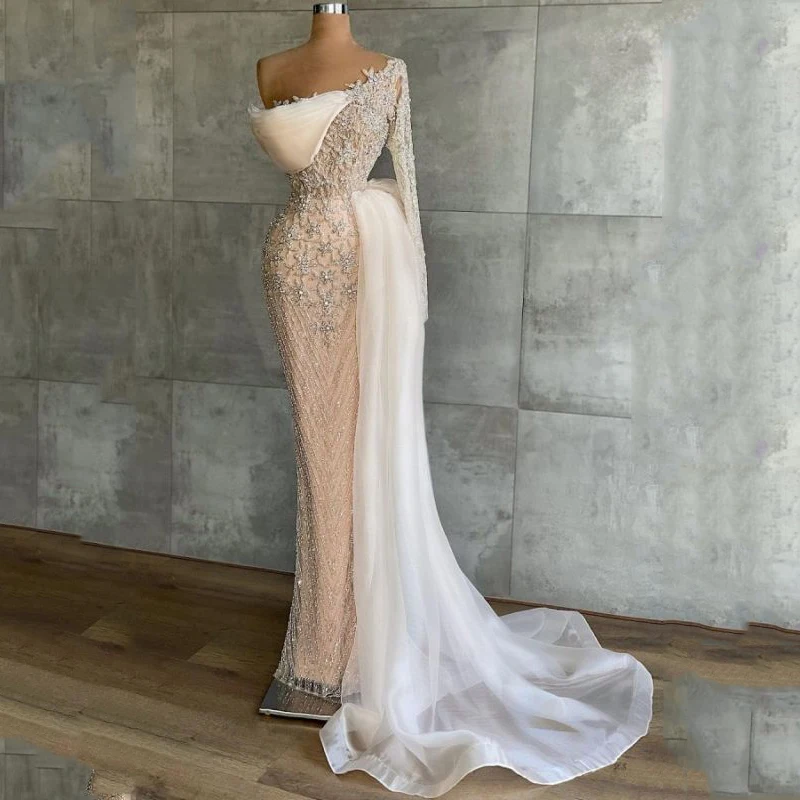 

Sheath One Shoulder Wedding Dresses Lace Beading Bridal Gowns Vestidos Boho Court Train Long Dress