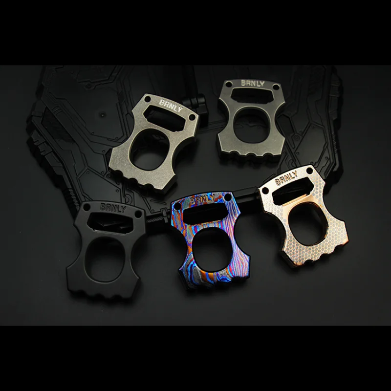 New Classic Brass Knuckle Adult Pressure Relief EDC Metal Toys Outdoor Products Bottle Opener