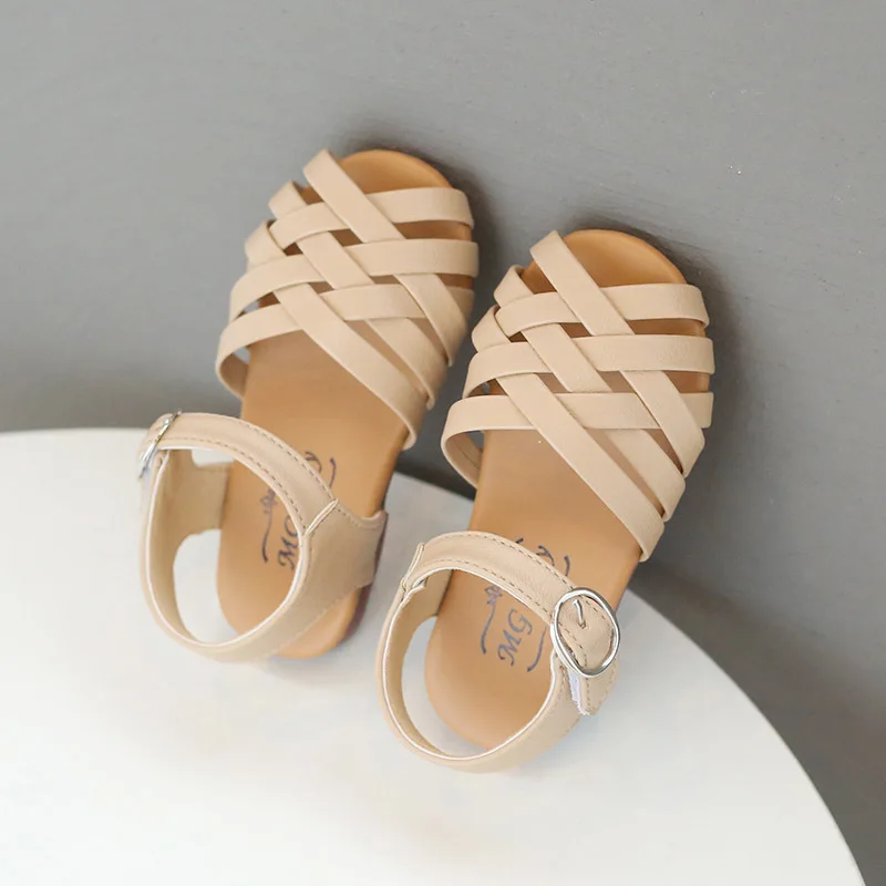Сандалии для девочек Новинка лета 2023 детская пляжная обувь с открытым носком и