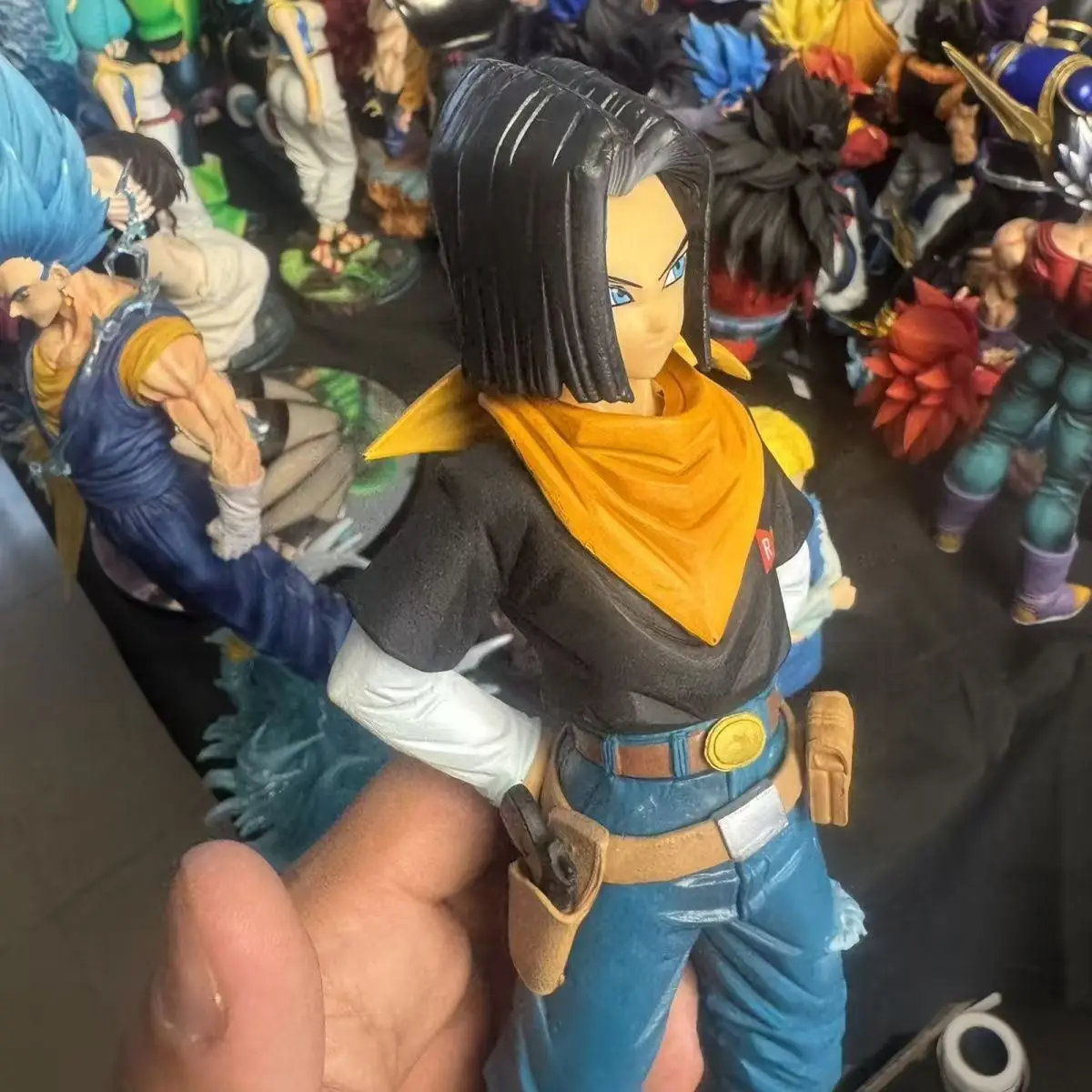 Фото В наличии фигурки Android 17 и Android 18 из аниме Dragon Ball Z, 24 см, коллекционные модели из ПВХ, игрушки для подарков. №3