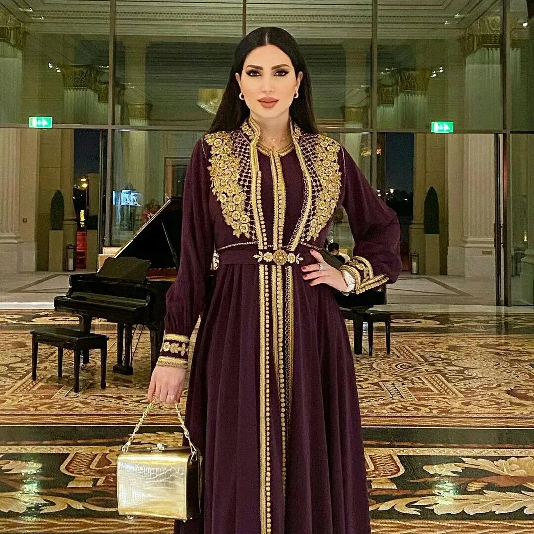 

2022 Traditional Burgundy Moroccan Prom Dresses Henna Caftan Kaftan Long Sleeve Gold Lace Embroidery Evening Dress Robes
