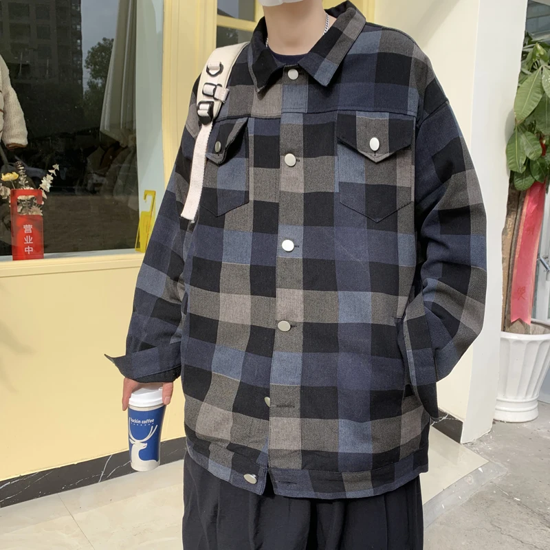

Хлопковая клетчатая джинсовая куртка для мужчин, модные повседневные куртки популярных цветов в стиле ретро, Мужская Уличная одежда, свобо...