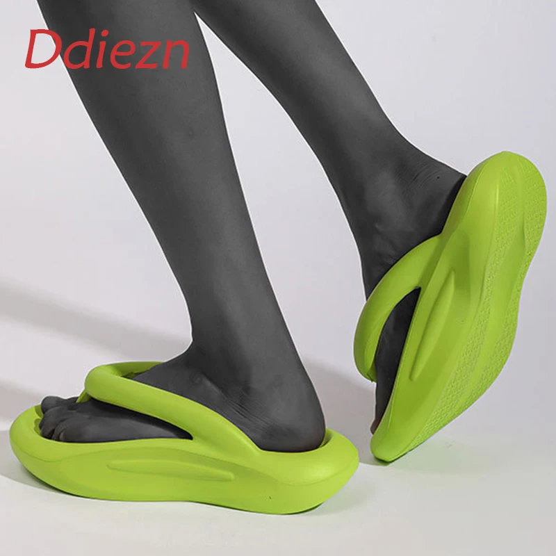 

Шлепанцы женские летние пляжные шлепанцы искусственная кожа домашняя крутая мягкая обувь 2023 модная нескользящая обувь из ЭВА женские сланцы