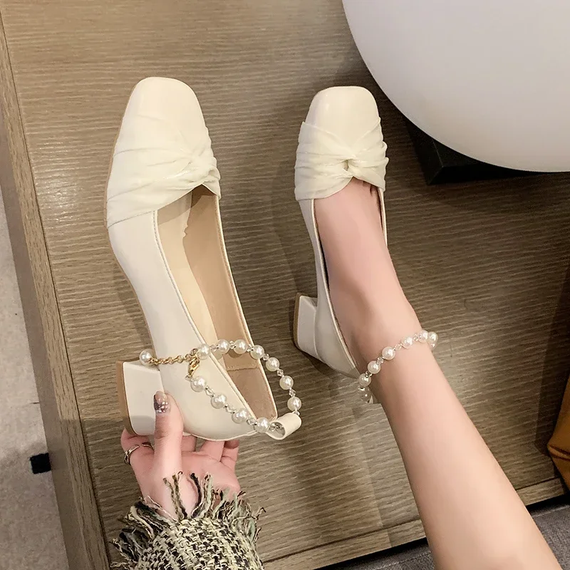 Новинка 2024 Повседневная модная женская обувь Универсальные женские туфли на