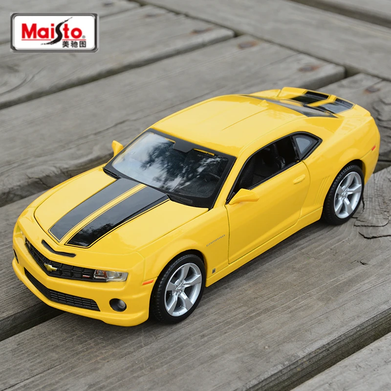 

Модель автомобиля Maisto 1:24 из сплава для Chevrolet Camaro SS RS, литые металлические игрушки, модель спортивного автомобиля, Коллекционная модель высокой имитации, подарок для детей