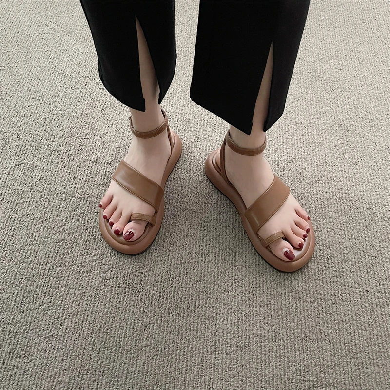 

Platform Sandals Women Summer Beach Fashion Sexy Flat Casual Cross Peep TToe Ladies Shoes Woman Black Sandals Rome Flip Flops