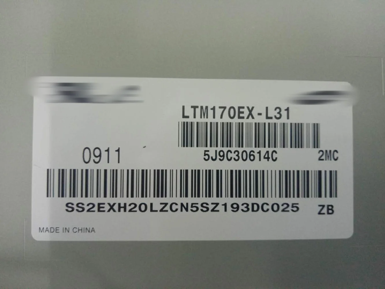 17-дюймовый ЖК-экран класса A + LTM170EX-L31