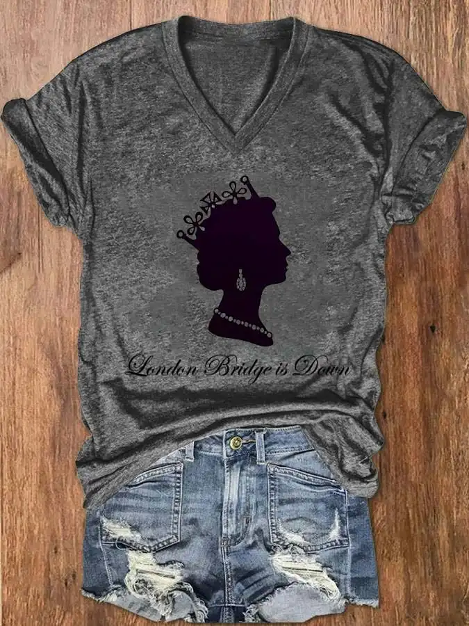 

Women's London Bridge Is DownPrint V-Neck Tee