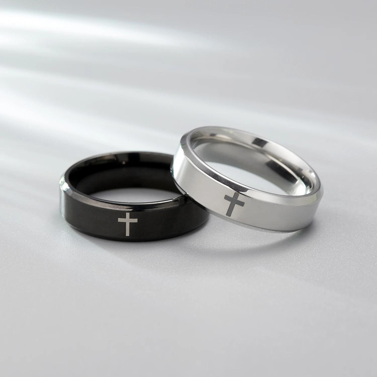 

2PC/Set Romantic Couple Rings For Women Men Punk Metal Cross Black Silver Color Finger Ring Personality Engagement Jewelry Gift