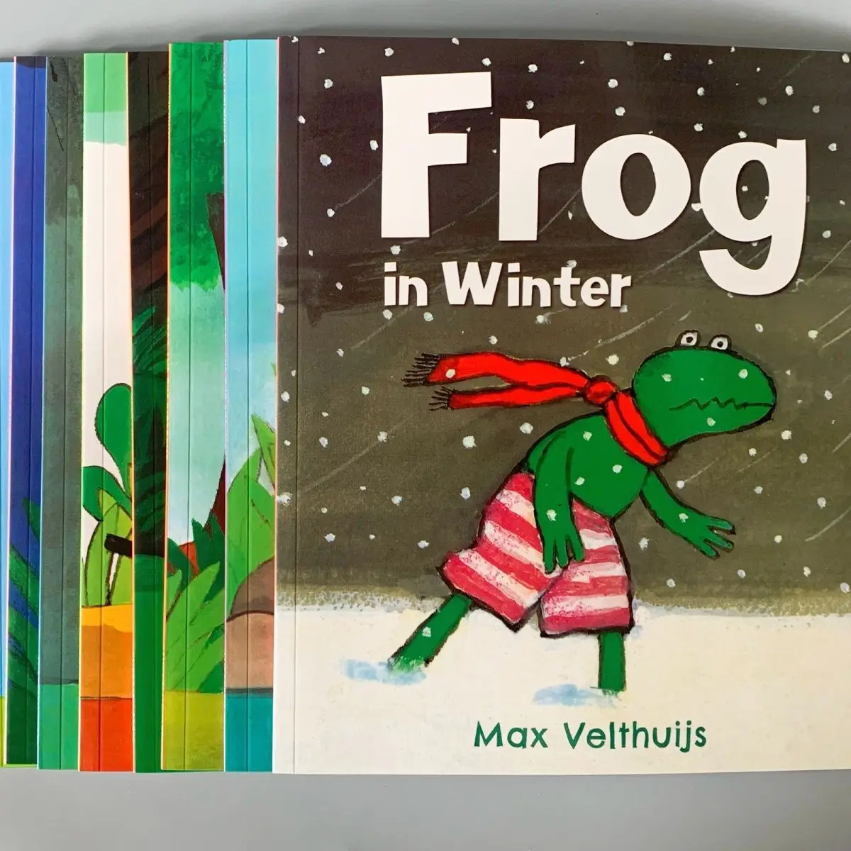 

Ledu picture book Frog the Frog's Growth Story Parent-child interactive communication family relationship education picture book