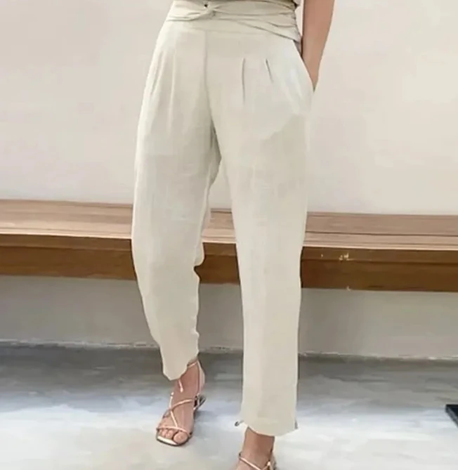 Рисунок 3 - Модный костюм с брюками 2023