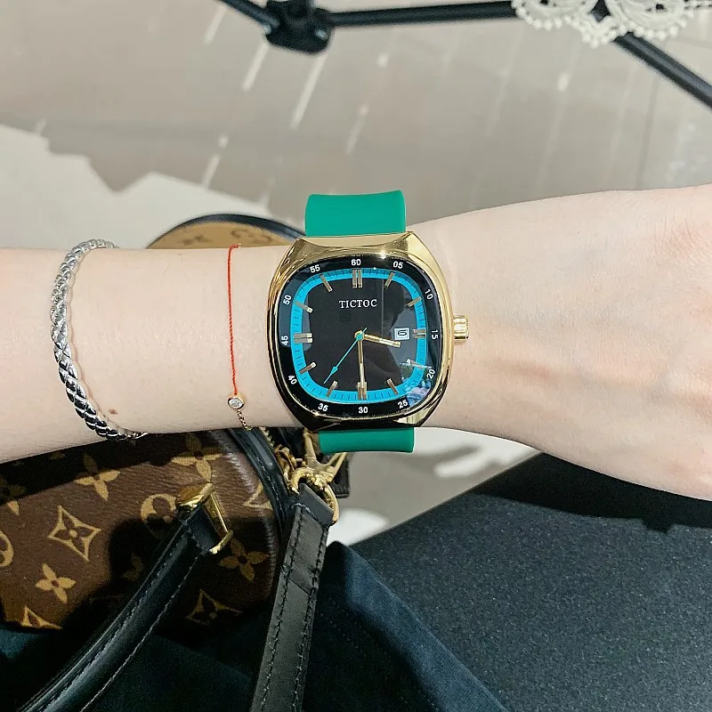 2022 Super Square Watches Women Luxury Brand Wrist Watches for Ladies Big Dial Wrist Watch Quartz Relogio Feminino Women's Watch