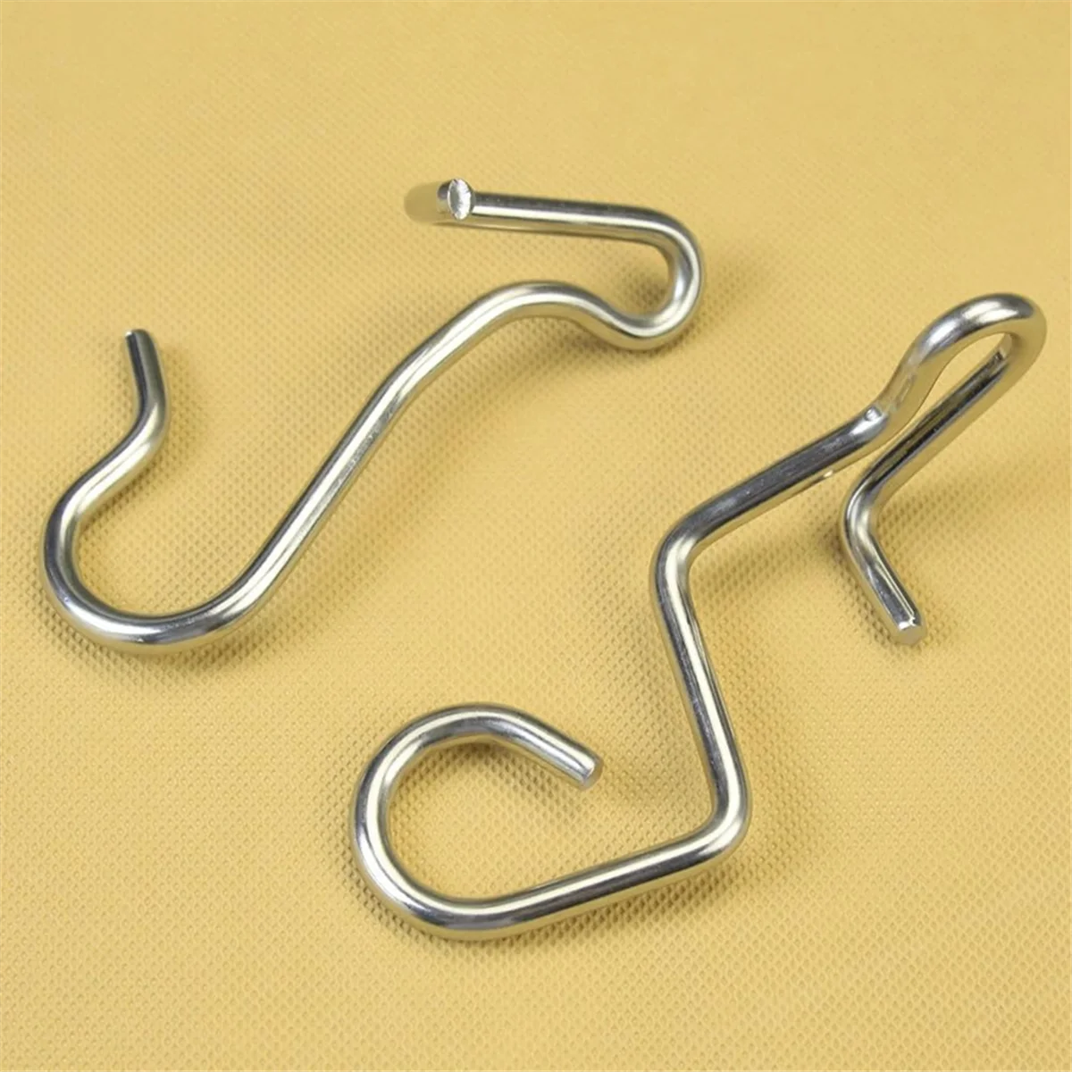 1 пара кронштейнов троса стояночного тормоза для Land Rover Discovery 3 / 4 Range Sport SPU500040 SPU500050