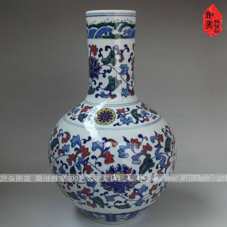 

ceramic Jingdezhen vase antique blue and white at home