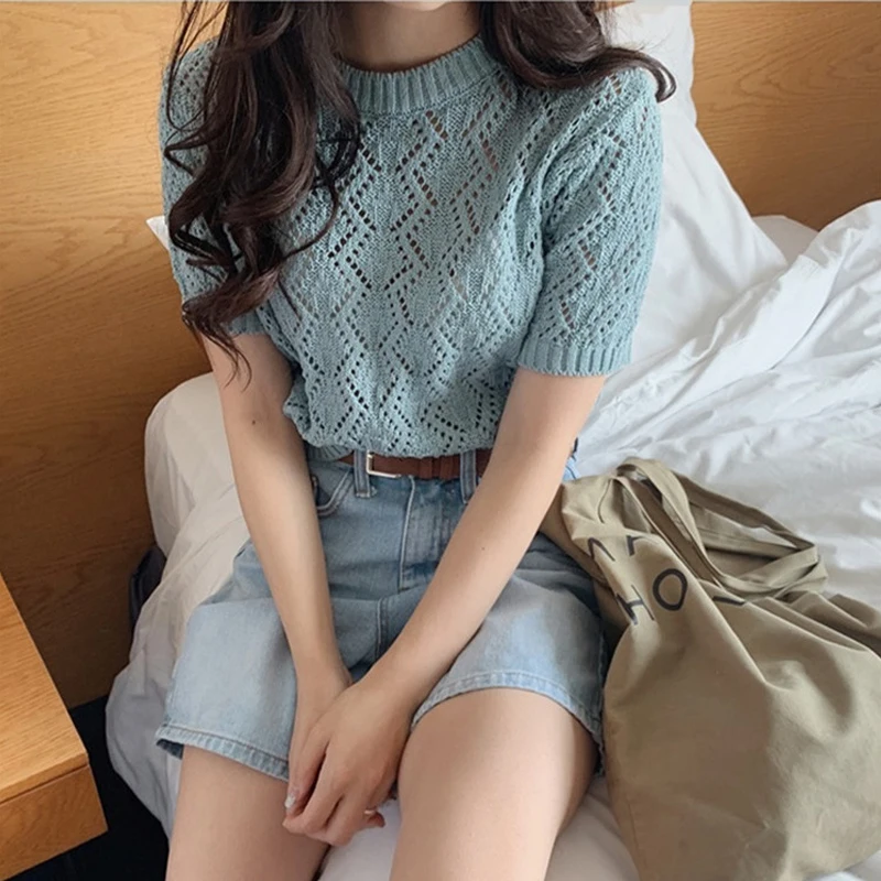 Женская трикотажная блузка с коротким рукавом и круглым вырезом универсальная