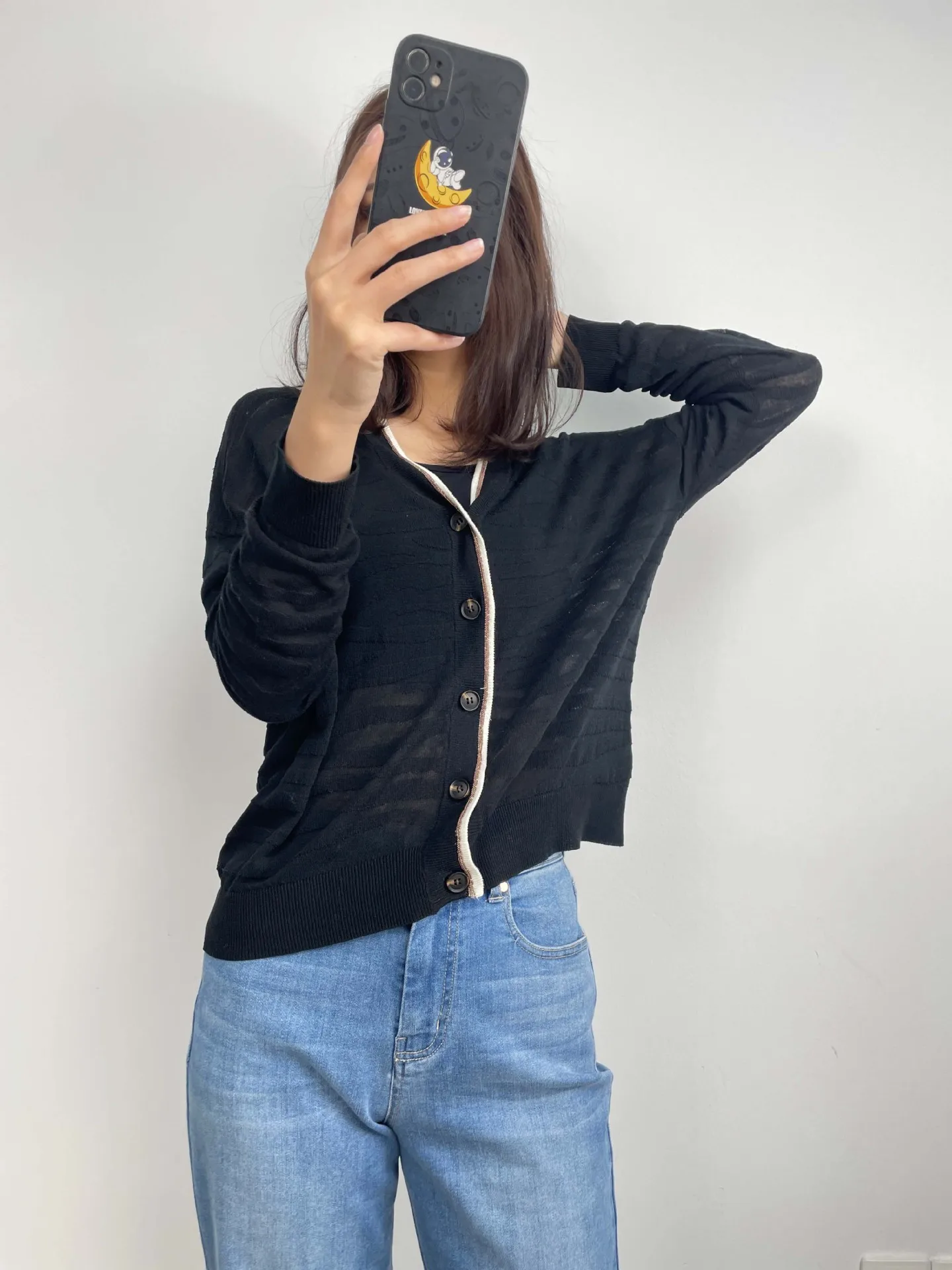 

Spring 2023 Women Loose 3 Color Knit Linen Silk Striped Cardigan Jacket V-Neck Long Sleeve Casual Female Thin Sweater
