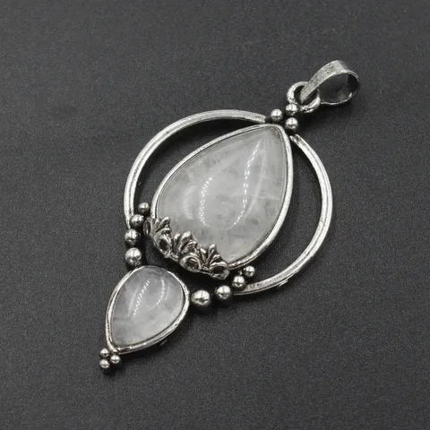 Подвеска из меди с розовым кварцем