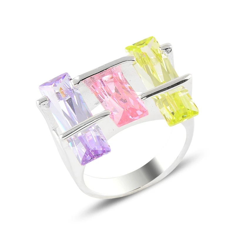 

Серебряное кольцо с фианитом