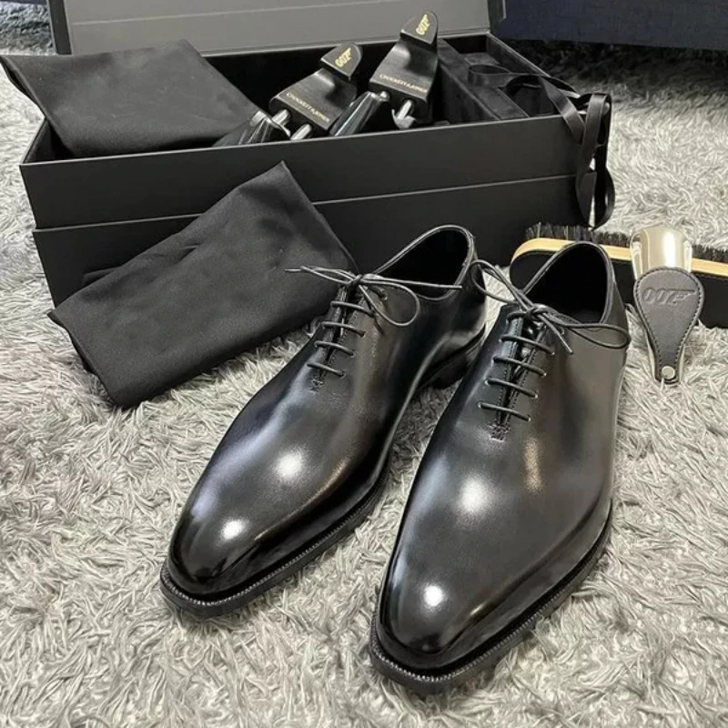 

New Fashion Men Shoes Handmade Black PU Fashion Casual Retro Simple Lace Up Gentleman Oxford Shoes Business Formal Shoes 8KH652