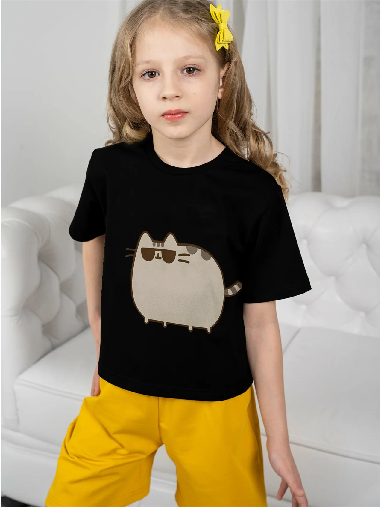 Повседневная черная футбольная футболка для девочек 5–14 лет с милым принтом Pusheen