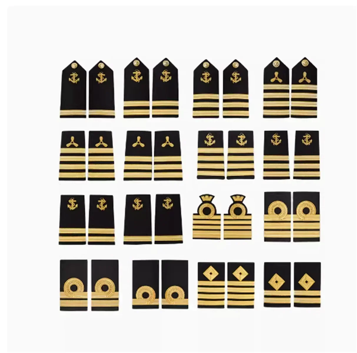 Значок на плечо из шкуры капитана Академии