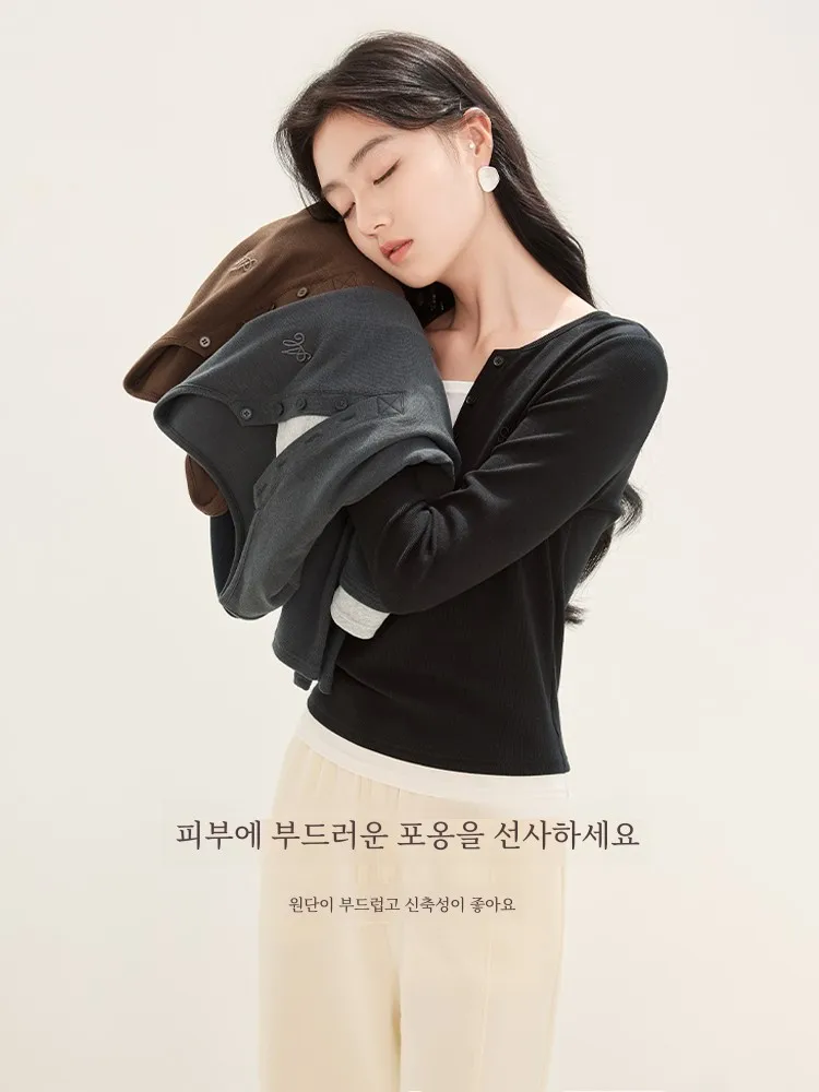 Xiangng черная вязаная футболка из двух предметов женская с длинным рукавом на весну