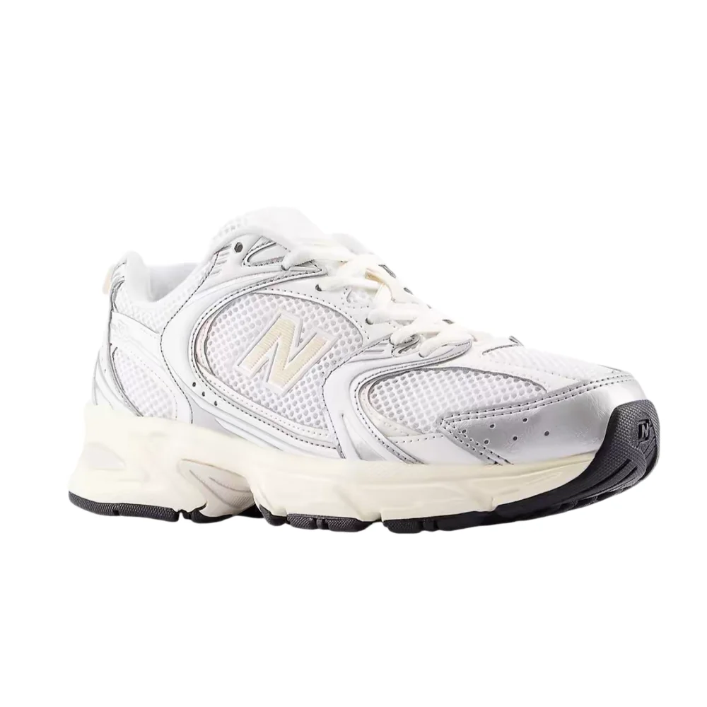 Фото Кроссовки New Balance NB530 унисекс с низким профилем – серебристые, с амортизирующей межподошвой, универсальные и долговечные, комфортные U530ESB №3