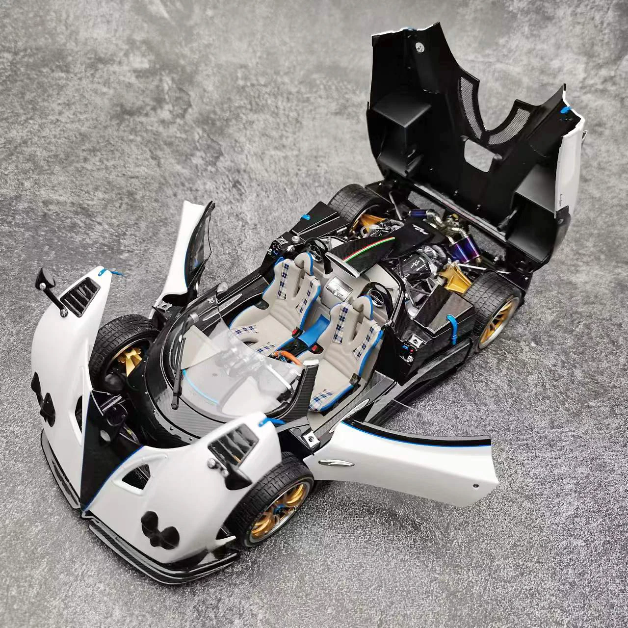 

1:18 LCD 1:18 Pa ~ gani Zonda-HP Модель автомобиля Коллекционные сувениры Сувенирные игрушки