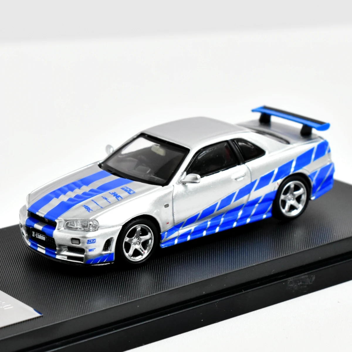 

Автомобильная модель Nissan Skyline GTR R34, 1:64