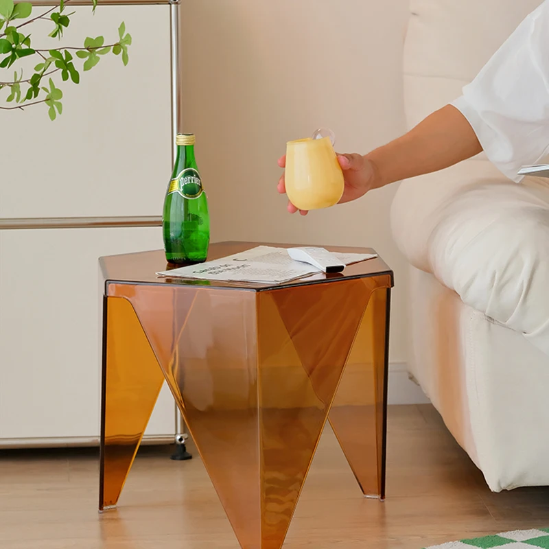 Рисунок 2 - Прикроватный столик для макияжа для гостиной