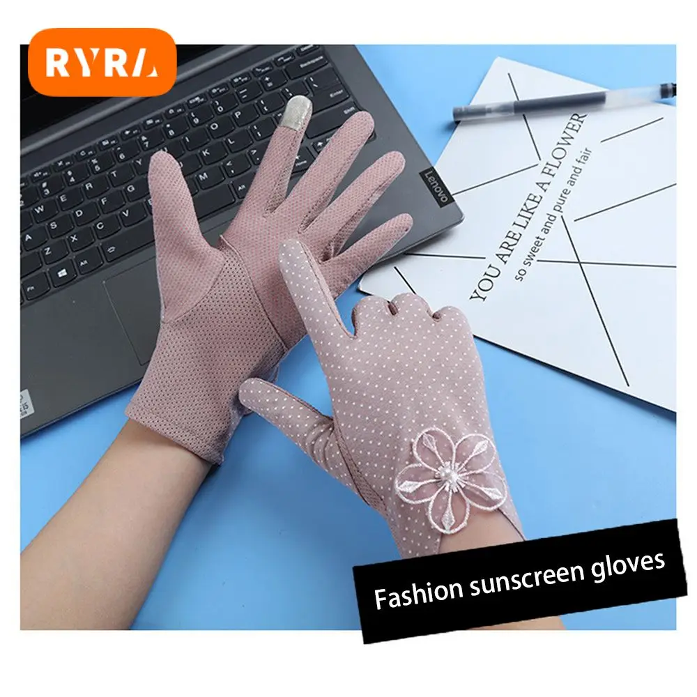 

Girl Anime Arm Sleeves Ice Silk Half Finger Fitness Not Easily Detache No Pilling Anti-sunburn Antiskid Ice Silk Wristband