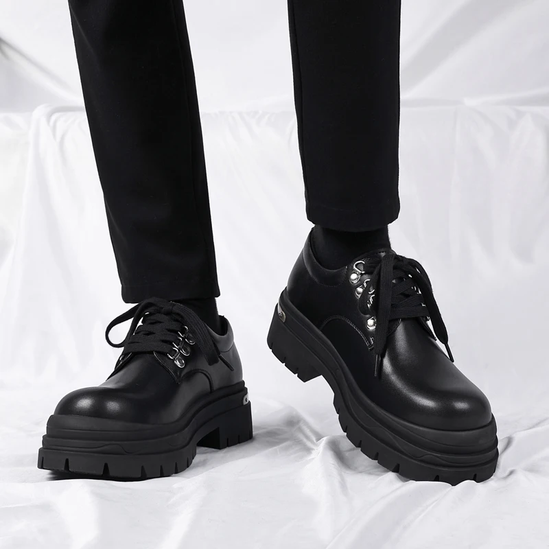 Мужские туфли дерби на толстой подошве. Модные и универсальные стили дизайна.