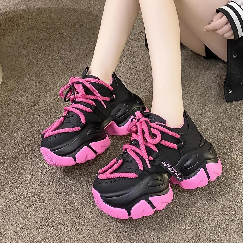 

Черные женские массивные кожаные кроссовки на высокой платформе Ulzzang, спортивная обувь, новинка весны 2023, женская повседневная обувь на танкетке с толстой подошвой