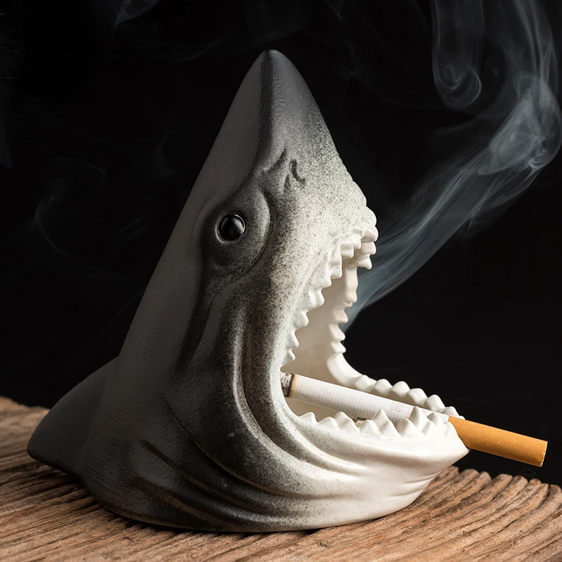 

Creative Shark Ceramic Ashtray Desktop Ornament Multifunctional Storage Box Entrance Key Storage Tank