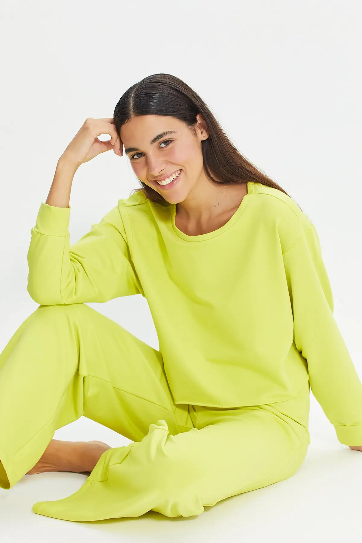 

Trendyol Knit Bottom-Top Suit THMAW22PT0256