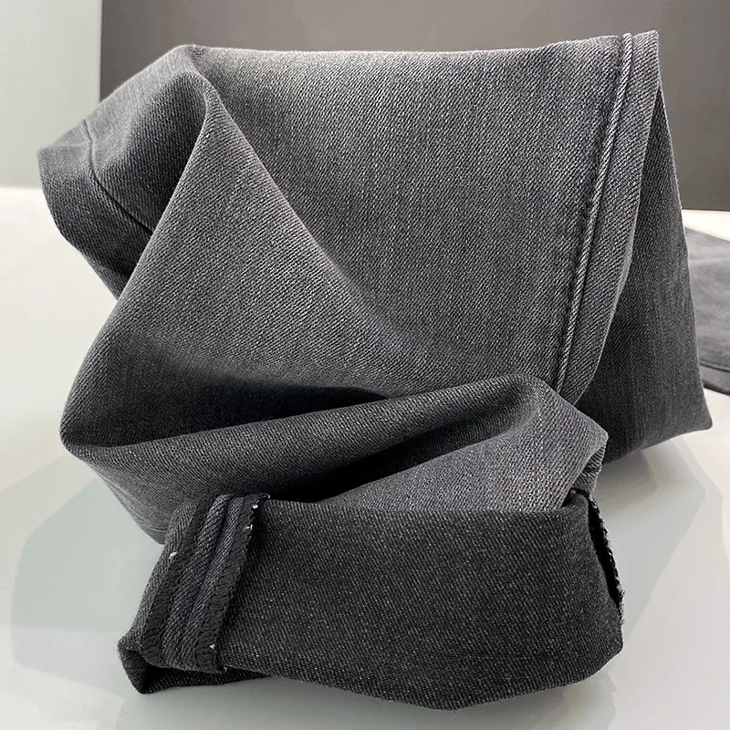 Летние тонкие черные серые джинсы мужские облегающие простые и