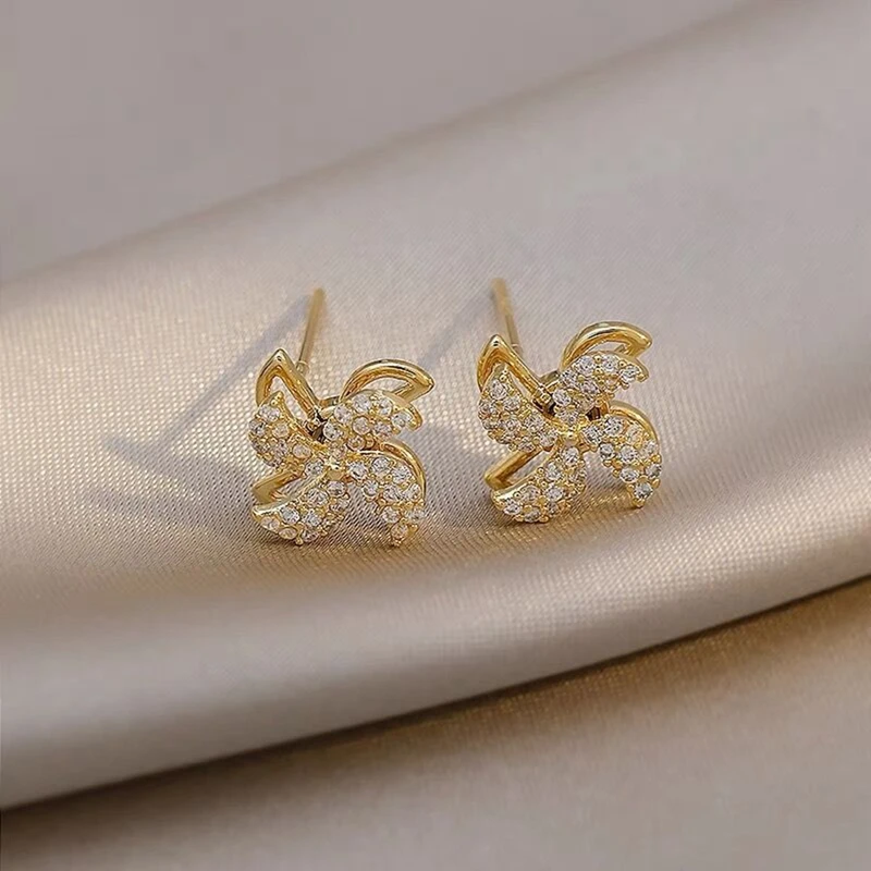 

1 Pair Cute Crystal Rotating Windmill Earrings Rotatable Windmill Earrings Ear Studs Women Female Earrings Fairy