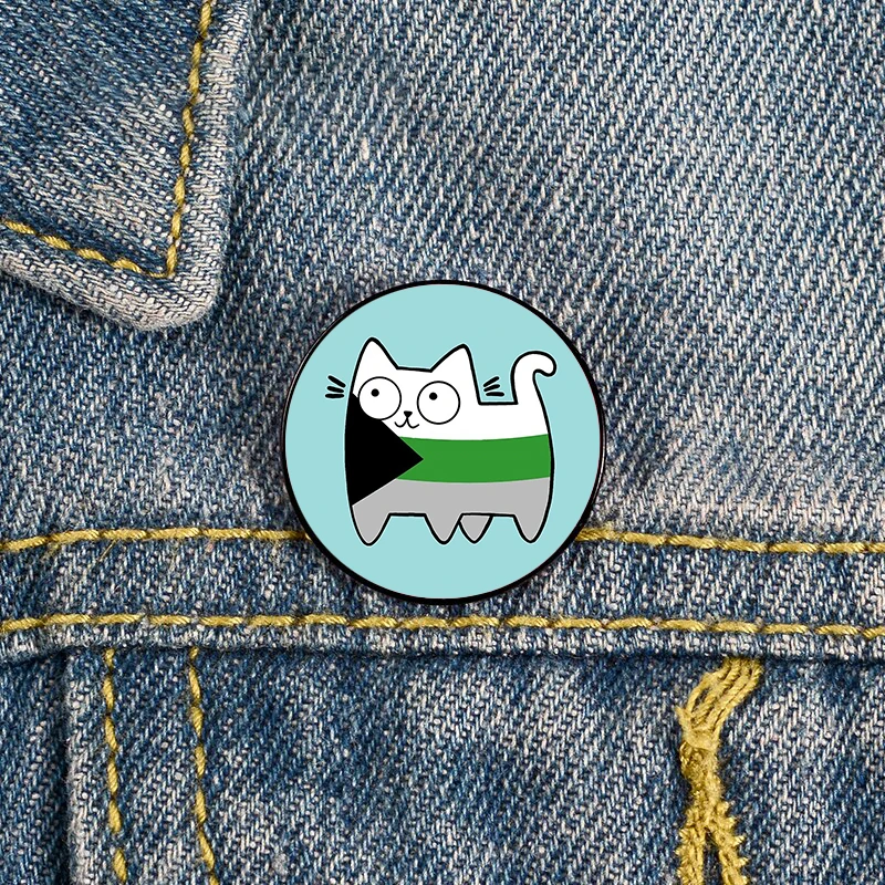 

Demiromantic Pride Cat Pin Custom Brooches Shirt Lapel teacher tote Bag backpacks Badge Cartoon gift brooches pins for women