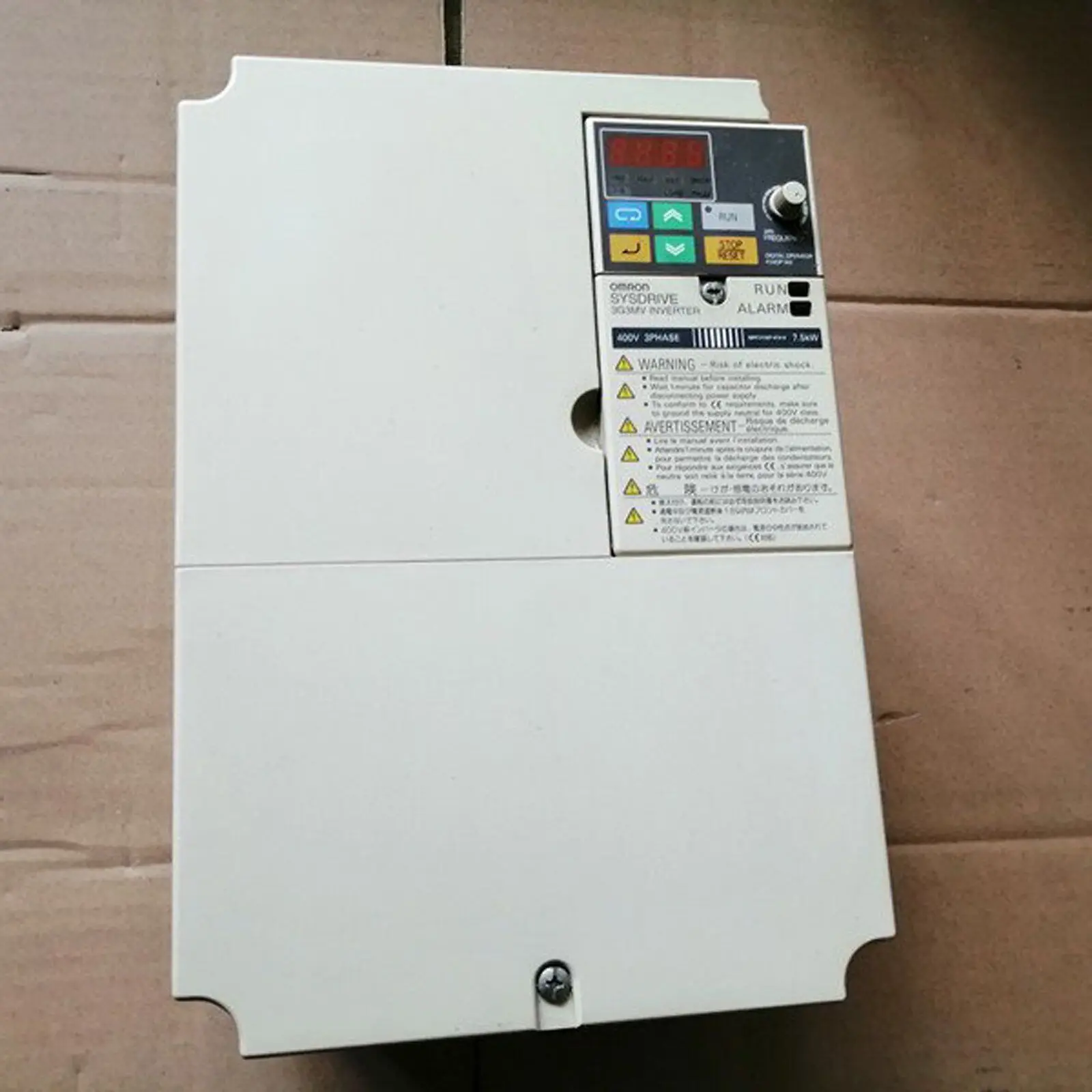 Б/у 3G3MV-A4075 на складе готов к отправке один pscchen