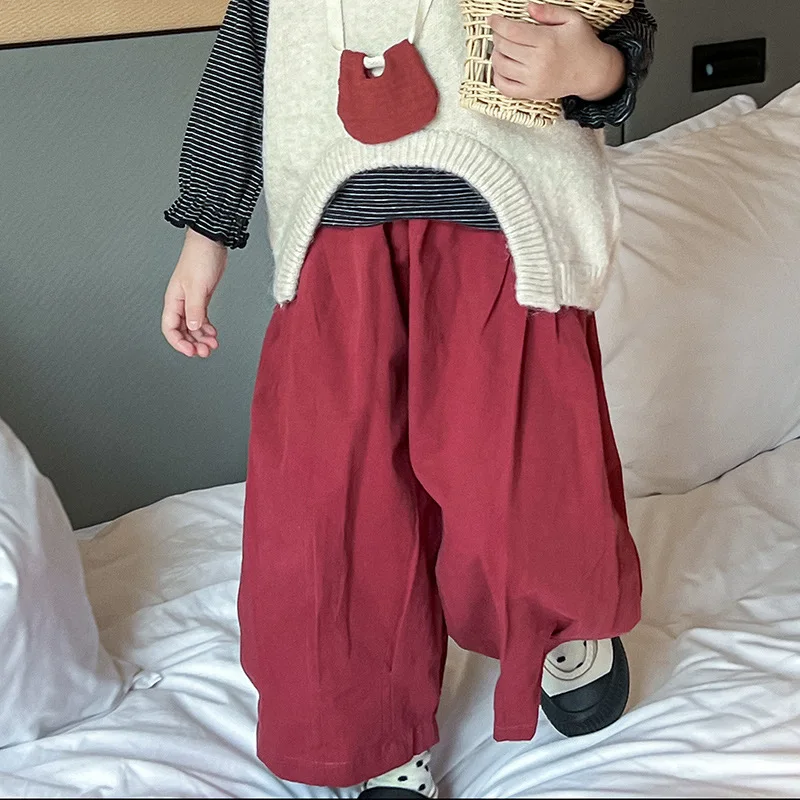 Одежда для маленьких девочек костюм Трикотажный жилет в полоску Новинка осени 2024