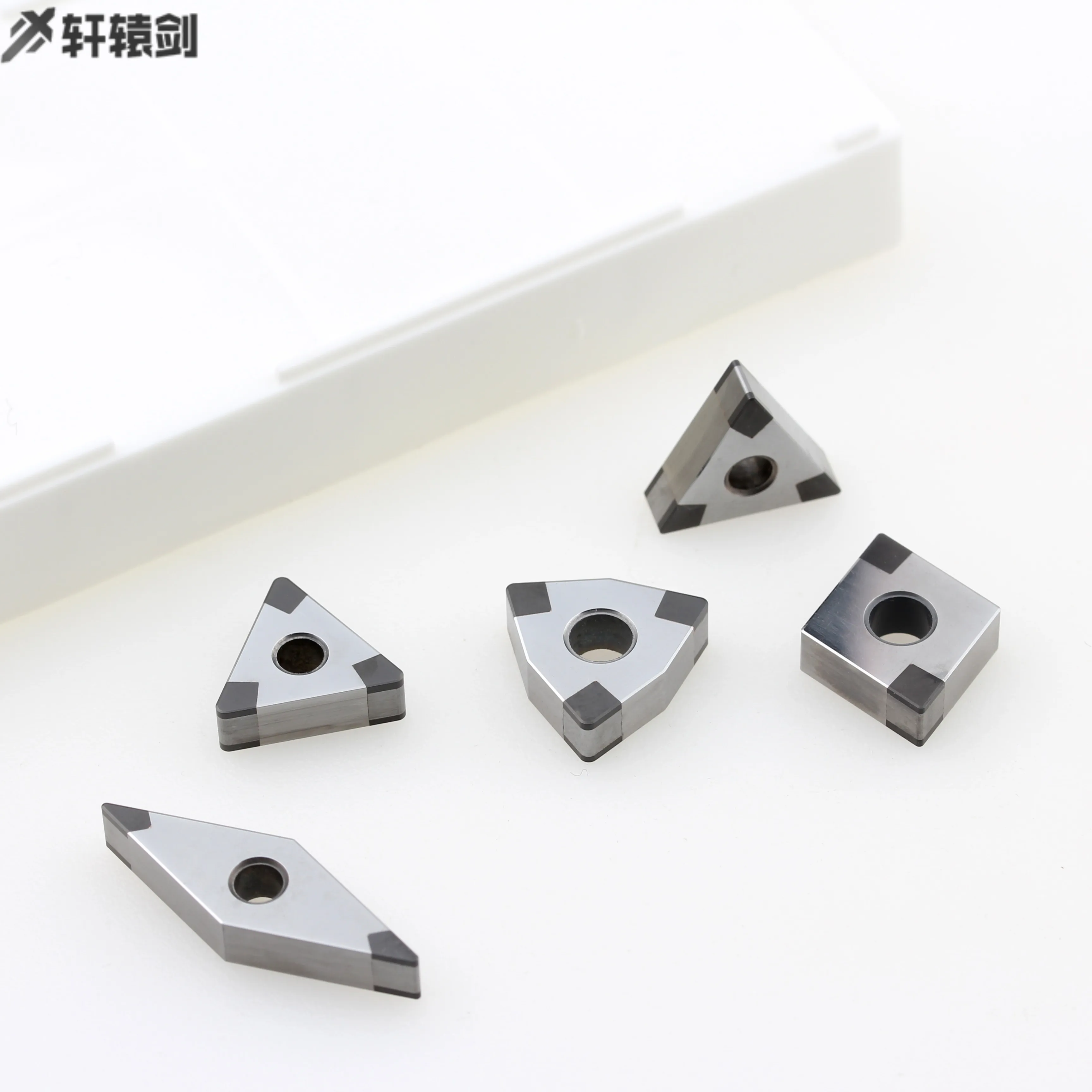 

1PC CNMG120404 CNMG120408 TNMG160404 TNMG160408 VNMG160404 VNMG160408 WNMG080404 WNMG080408 CBN Insert Lathe Turning Tool Cutter