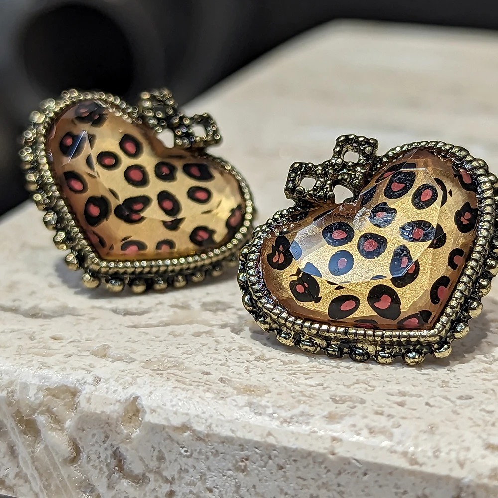 

Leopard Print Heart Design Fashion Earrings