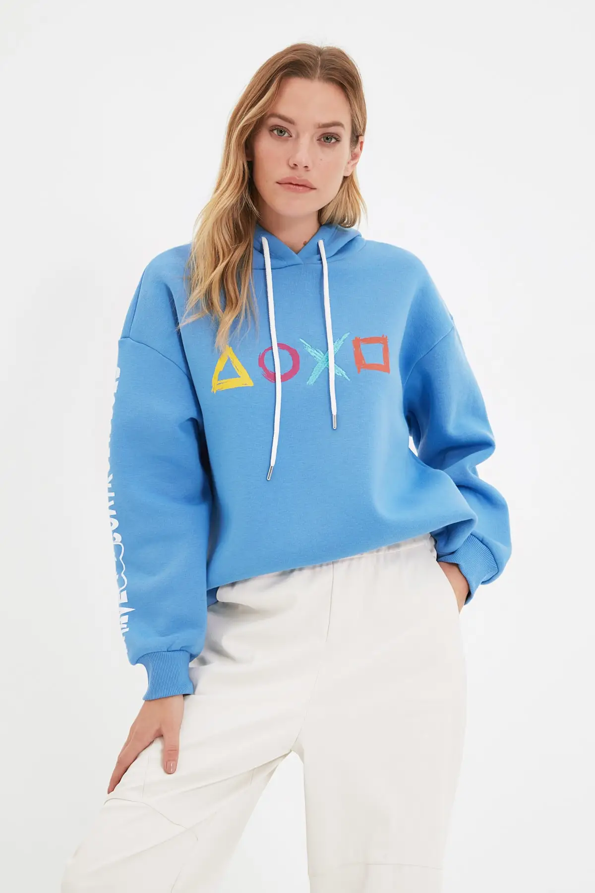 

Trendyol Printed Hooded Loose Mould Şardonlu Knitted Sweatshirt TWOAW22SW1847