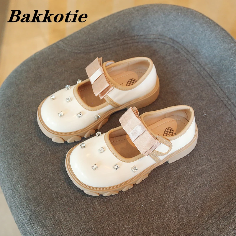 

Girls Shoes 2022 Autumn Kids Sandals Fashion Princess Party Dress Patent Rhinestone Bowtie Cute Baby Shoes Toddler Soft Platform