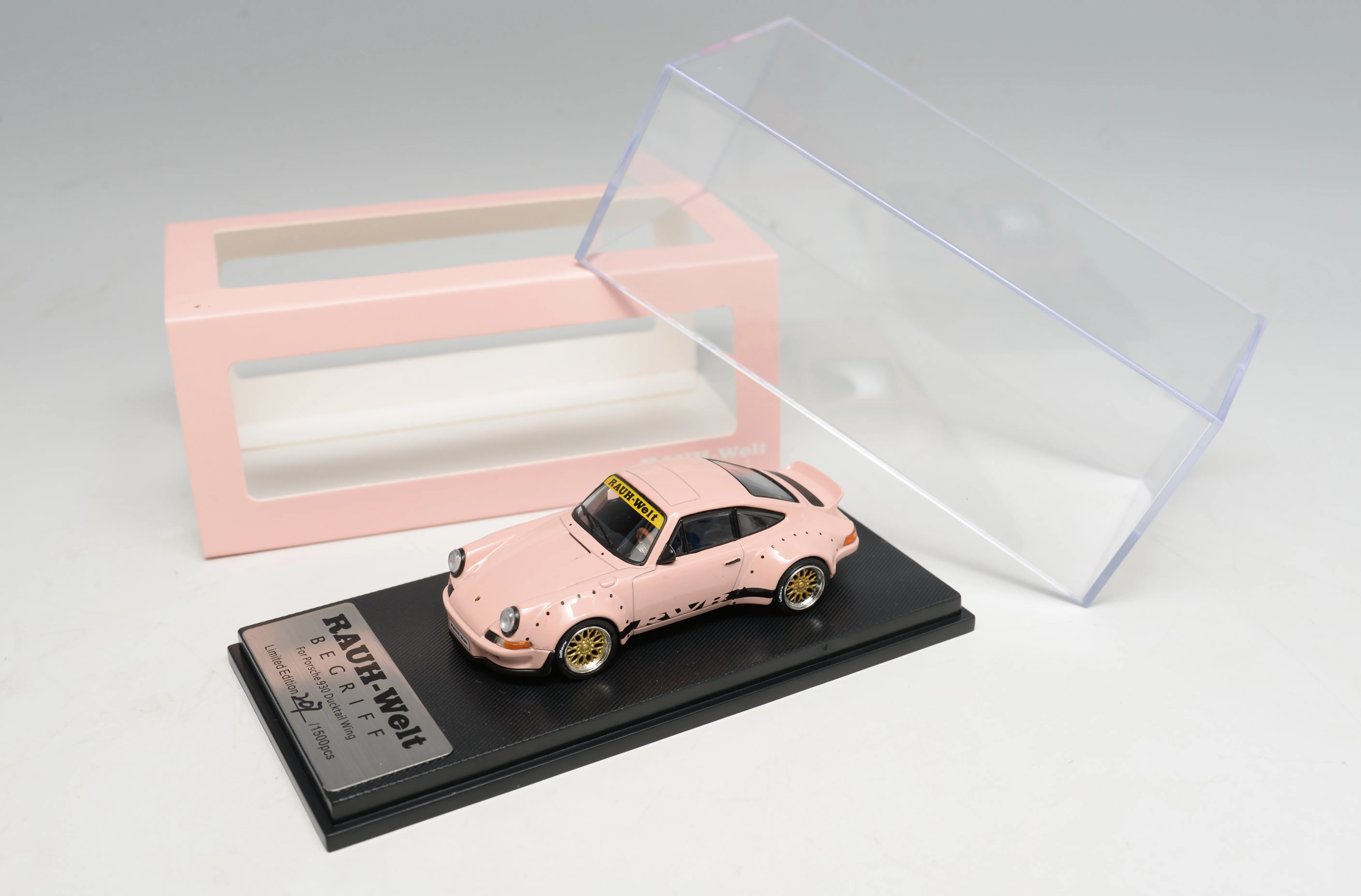 

Model Collect MC Limited Car Model 1:64 Porsche 930 RWB Duck Tail Overseas Custom Edition Collection Ornament Gift