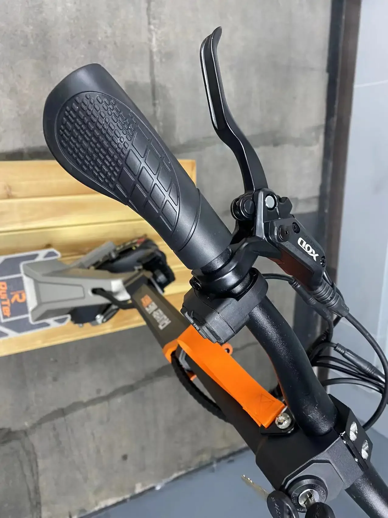 M6 MAX 3200 Вт 60 В 30 Ач Двойной двигатель Гидравлический тормоз Максимальная скорость