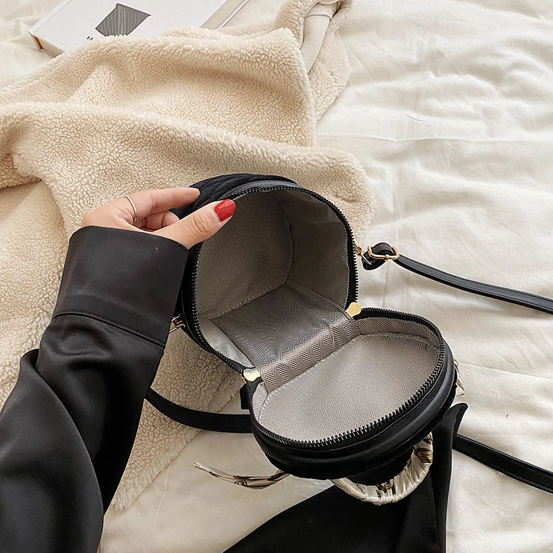 2023 Vintage Quilting Velvet Womens Crossbody Scarf Wrapped Chain Zipper Bucket Bag Banquet Party Small Clutch Lattice Handbags