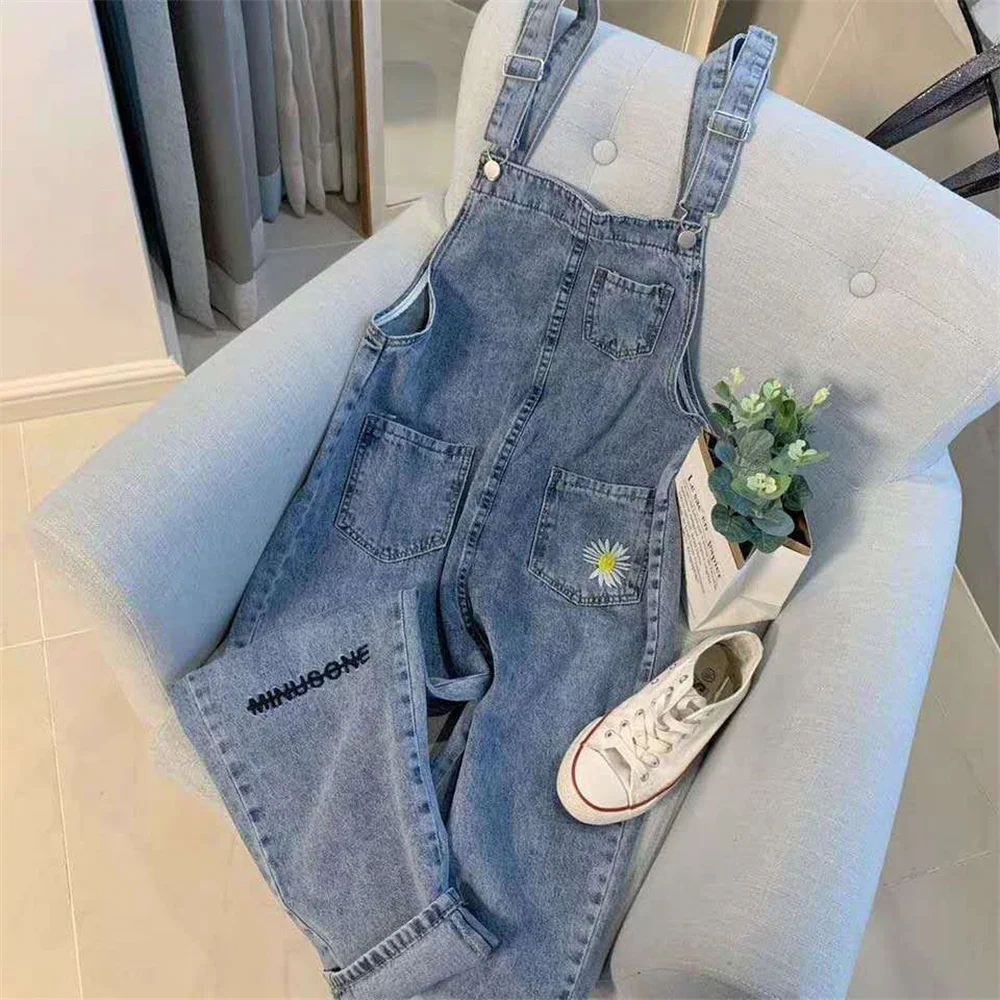 

College Style New Cool Denim Overalls Female Students Korean Version Loose Fashion New Slim Straight Nine-point Jumpsuit