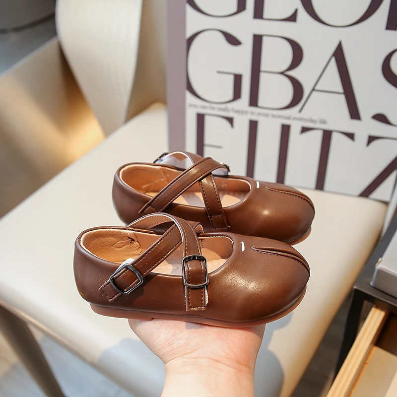 Мокасины из ПУ кожи для девочек повседневные модные туфли на платформе простые