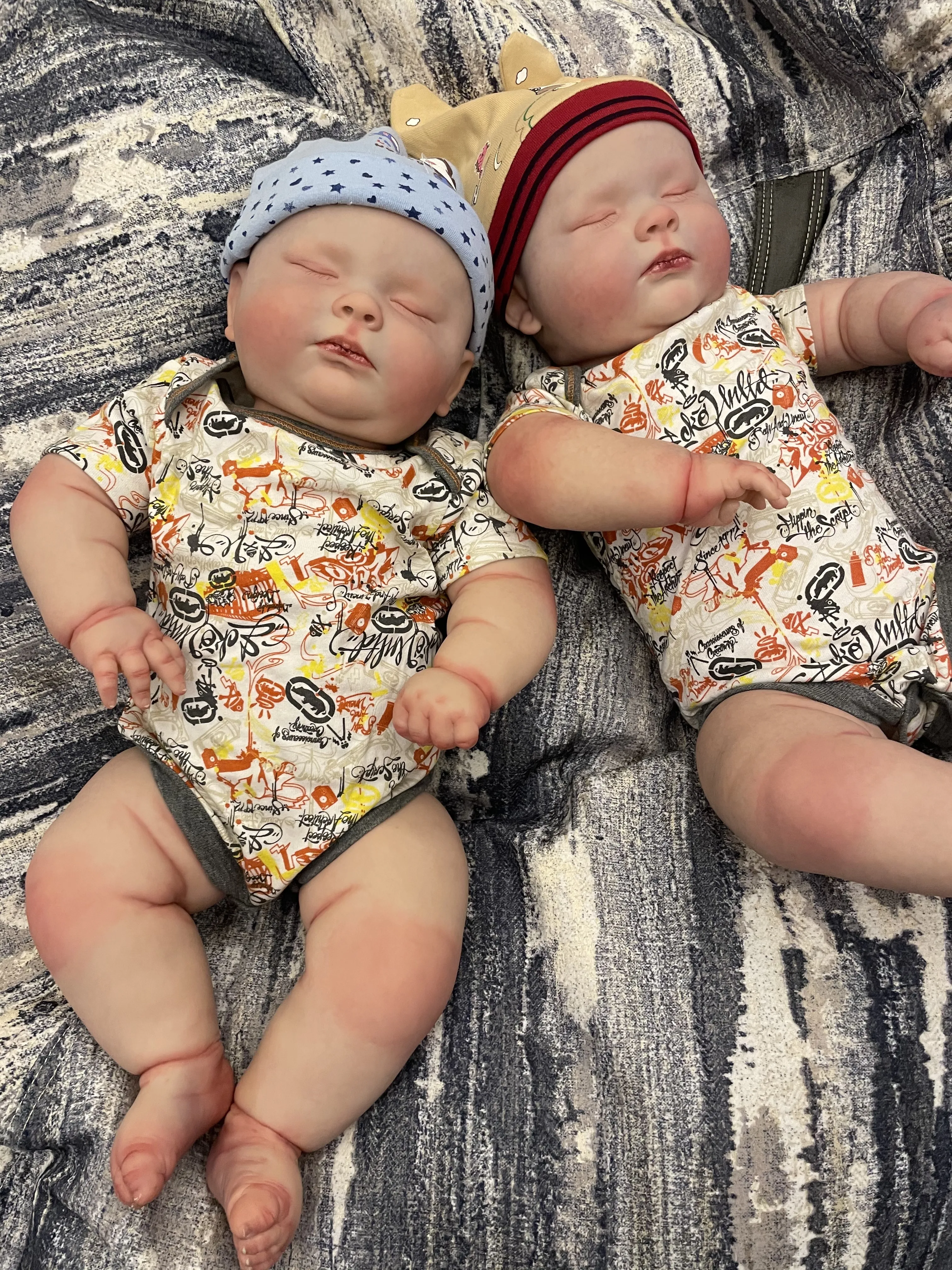 

FBB 60CM Big Boy 3 Month Size 100% handmade Reborn Toddler Sleeping Joseph Baby Doll Mutiple Layers Painting with Visible Veins